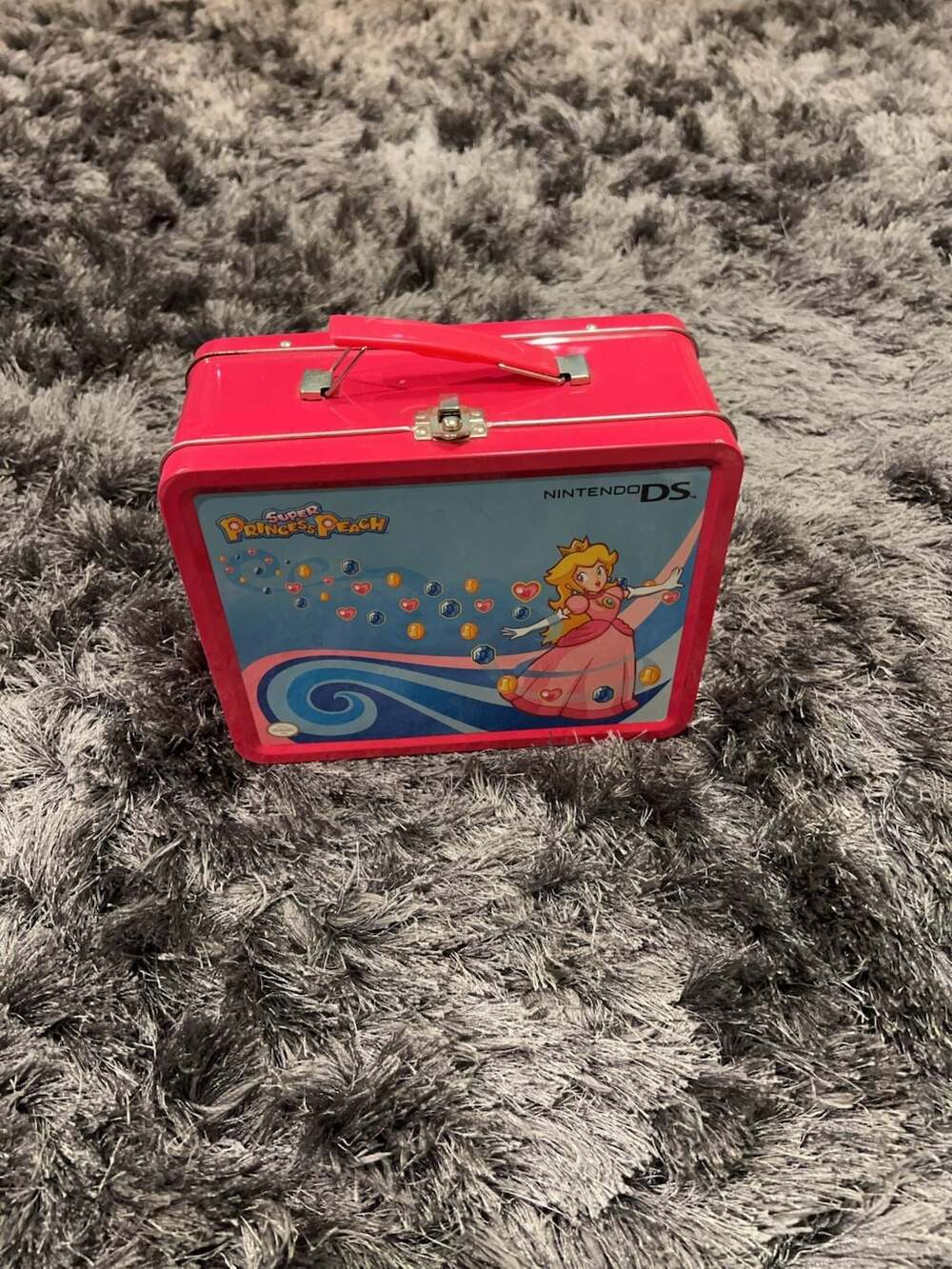 Super Princess Peach Nintendo DS Metal Lunchbox Tin